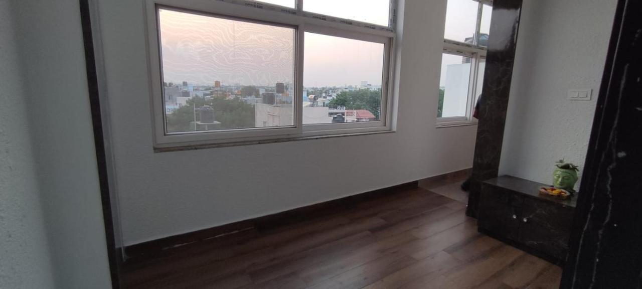 Rvr Abode -Private Rooms 벵갈루루 외부 사진