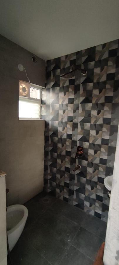Rvr Abode -Private Rooms 벵갈루루 외부 사진