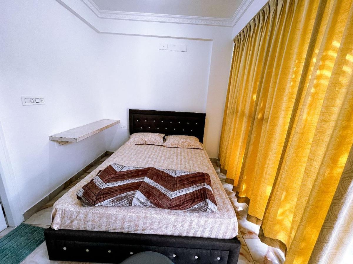 Rvr Abode -Private Rooms 벵갈루루 외부 사진