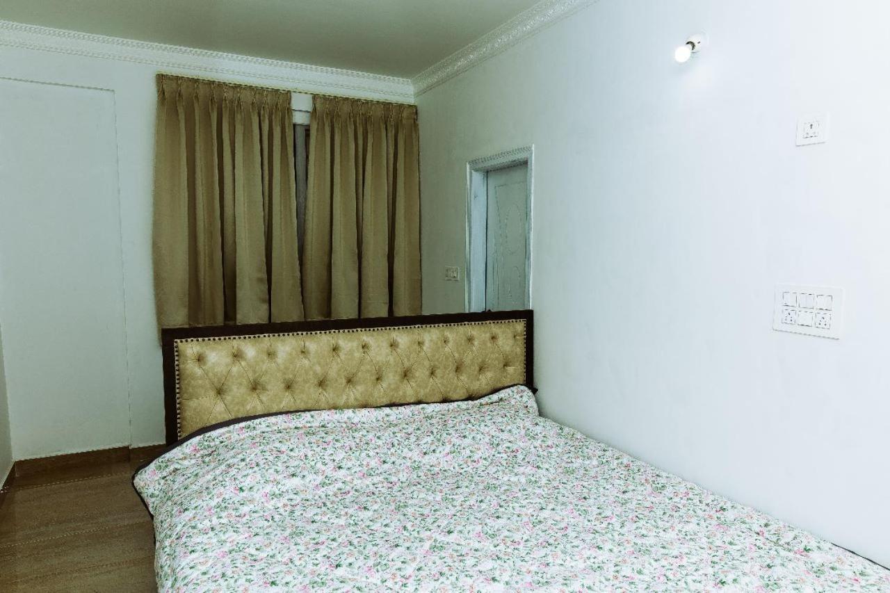 Rvr Abode -Private Rooms 벵갈루루 외부 사진