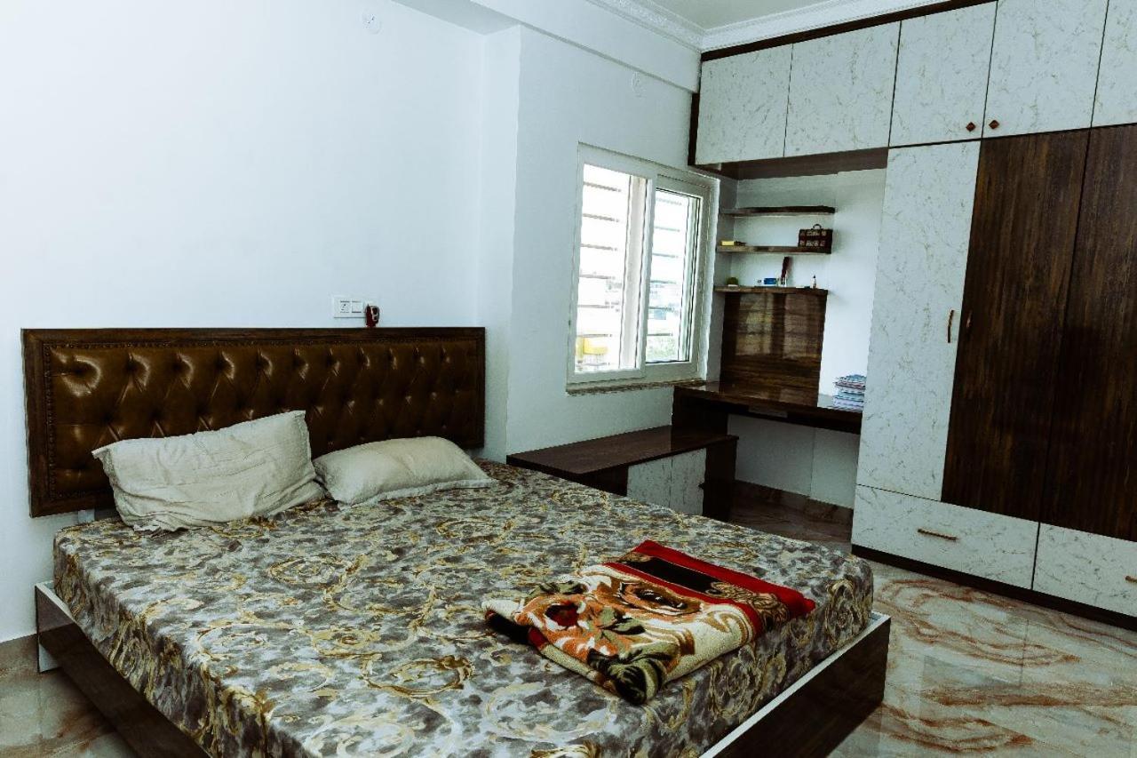 Rvr Abode -Private Rooms 벵갈루루 외부 사진